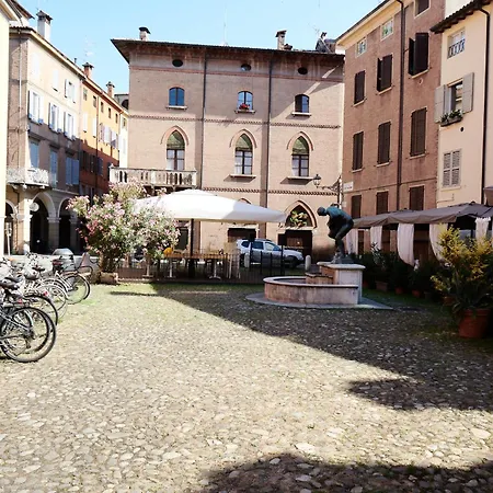 Apartment San Giacomo Loft - Near Osteria Francescana